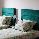 Апартаменты Komandorski Przy Aquaparku