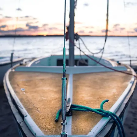 Komandorski Przy Aquaparku Reda