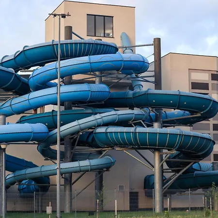 Komandorski Przy Aquaparku Reda