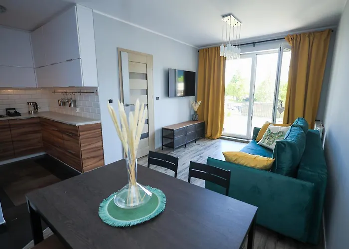 Komandorski Przy Aquaparku * Reda