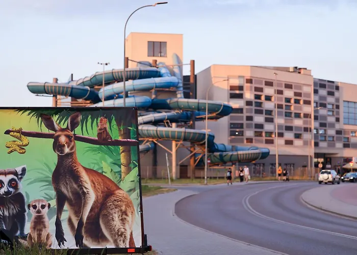 Komandorski Przy Aquaparku Lägenhet